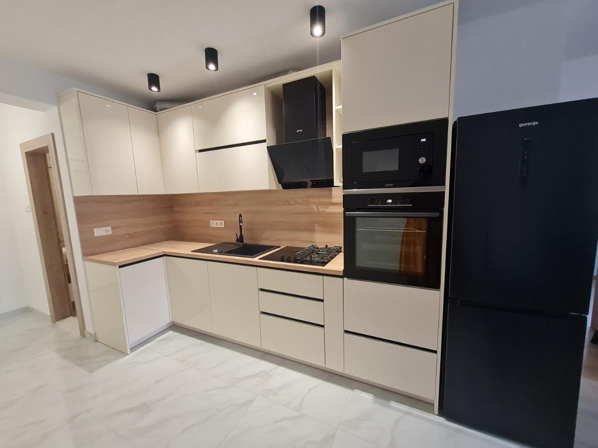 Apartmani Andrea Promajna Exteriör bild